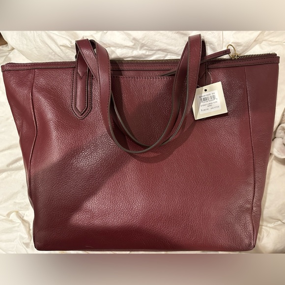 FOSSIL- Sydney Tote Large - Wine - NEW- originally $280 - Picture 2 of 11